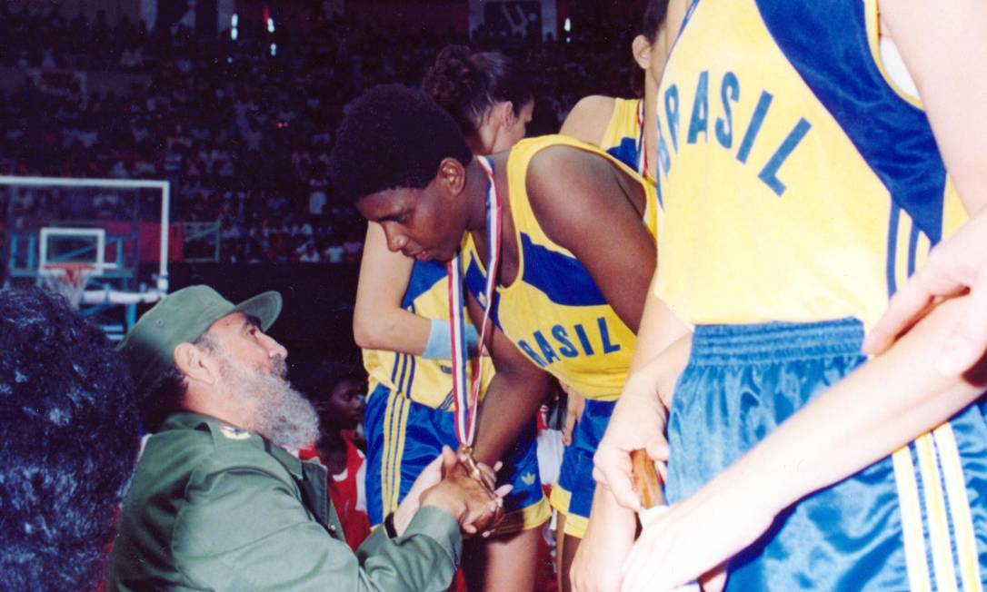 A ex-pivô Ruth de Souza, campeã ddo Pan de Havana (1991) com a seleção brasileira de basquete, morreu aos 52 anos, em abril de 2021 Foto: Confederação Brasileira de Basquete