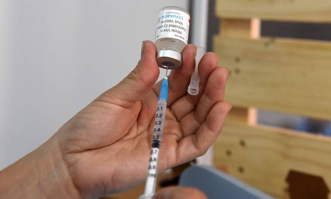 Covaxin foi desenvolvida pelo laboratório indiano Bharat Biotech Foto: NORBERTO DUARTE / AFP