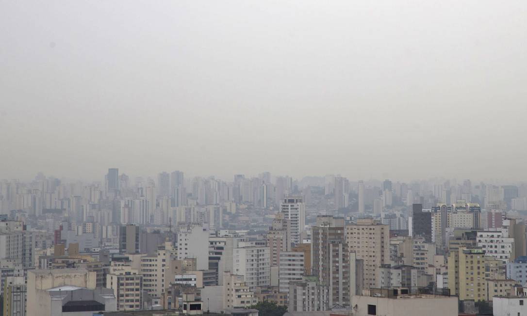 Poluição e fumaça em São Paulo Foto: Edilson Dantas / Agência O Globo / 18-09-2020