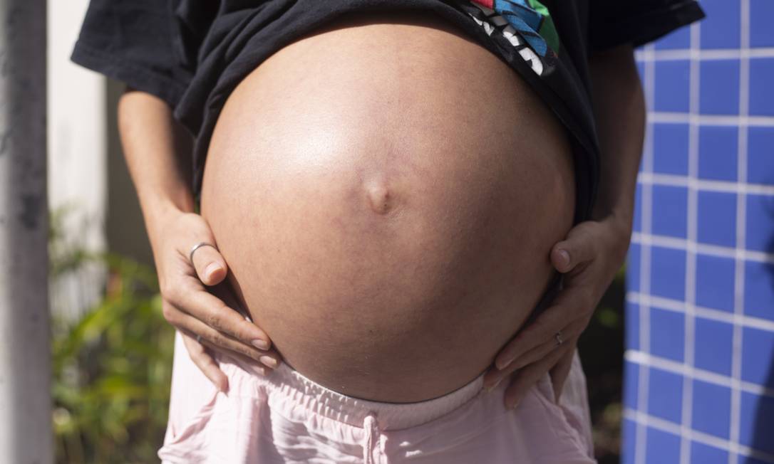 Os autores do boletim alertam que as grávidas podem evoluir para quadros graves da doença, principalmente aquelas que estão em torno de 32 e 33 semanas Foto: Maria Isabel Oliveira / Agência O Globo