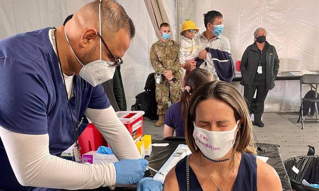 A atriz Fernanda Pontes, esposa de Diego Boni, irmão de Boninho, foi imunizada na Flórida. Foto: Reprodução do Instagram