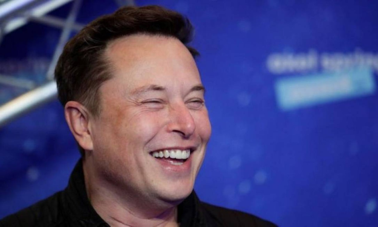 Elon Musk: por que a Tesla desistiu de aceitar bitcoins como pagamento por  carros - Época