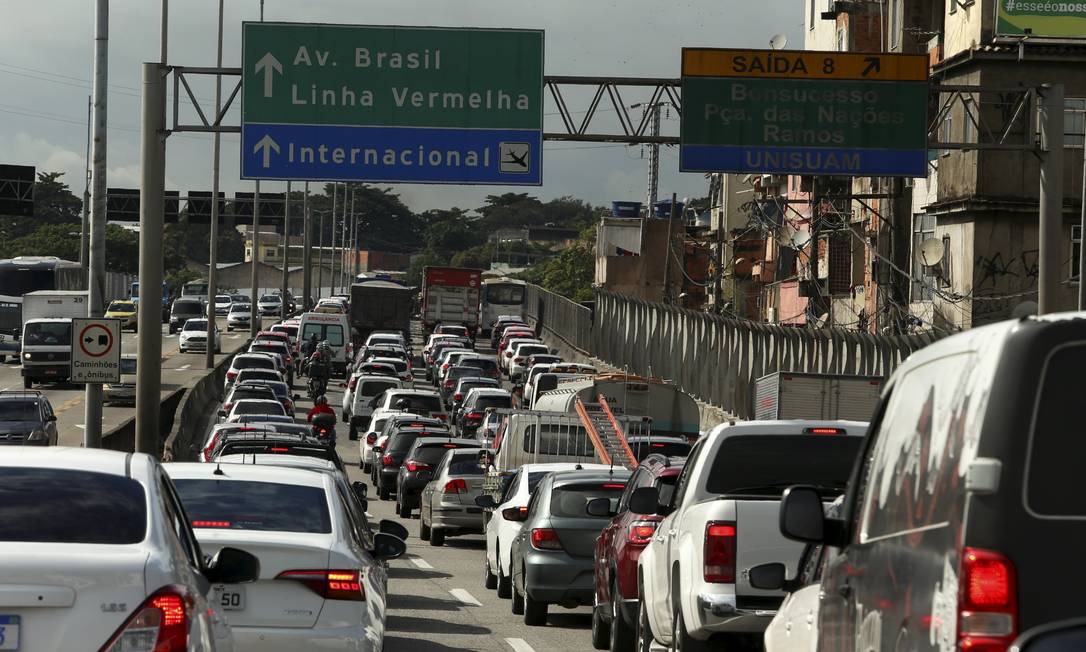 Vereadores acusam proposta de incentivar "indústria da multa" Foto: FABIANO ROCHA / Agência O Globo