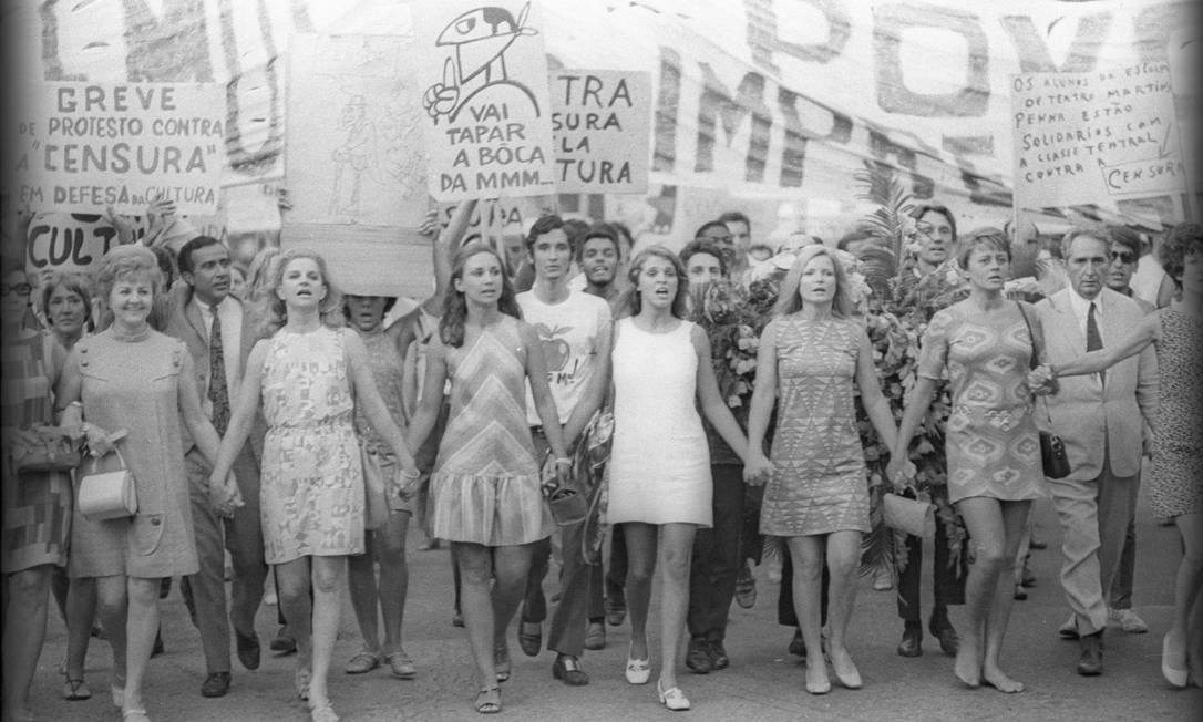 Em 1968, as atrizes Eva Todor, Tonia Carreiro, Eva Wilma, Leila Diniz, Odete Lara e Norma Bengell foram às ruas na luta contra a censura durante a ditadura militar Foto: Gonçalves/CPDoc JB / Agência O Globo