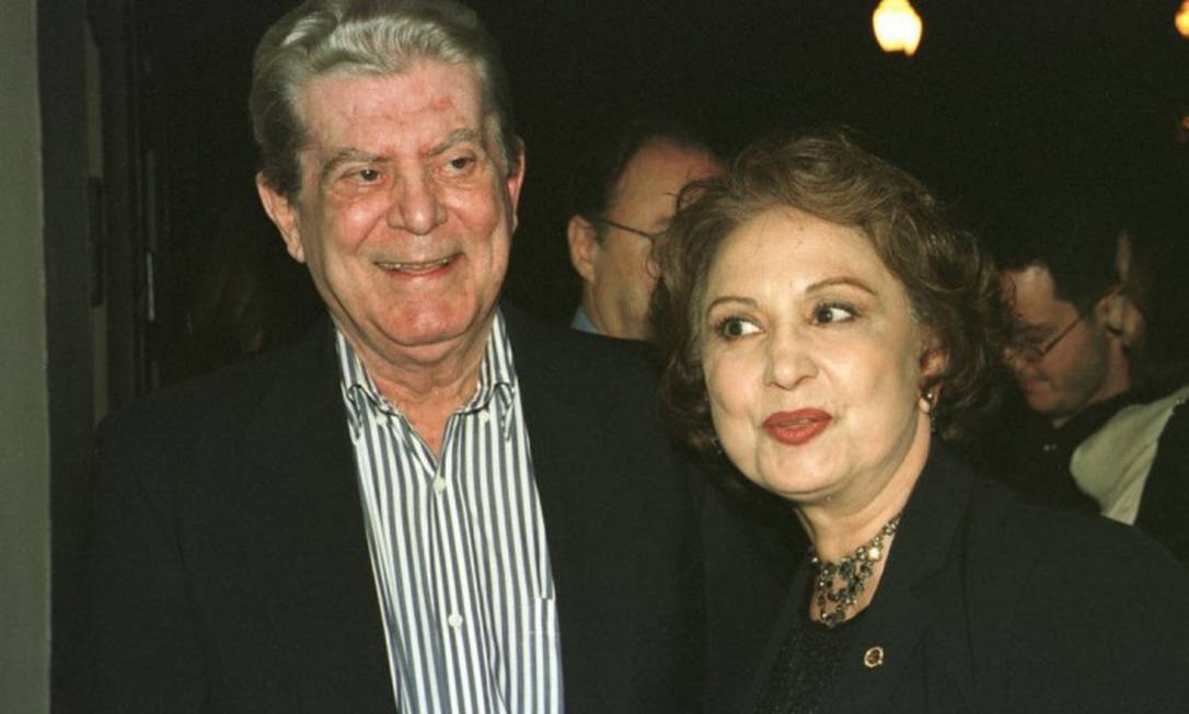 Eva e Carlos Zara, em 2002, no lançamento da novela &#034;Esperança&#039;, na qual ela vivia um casal com Raul Cortez Foto: Daniel Pera/Diário de S.Paulo / O Globo