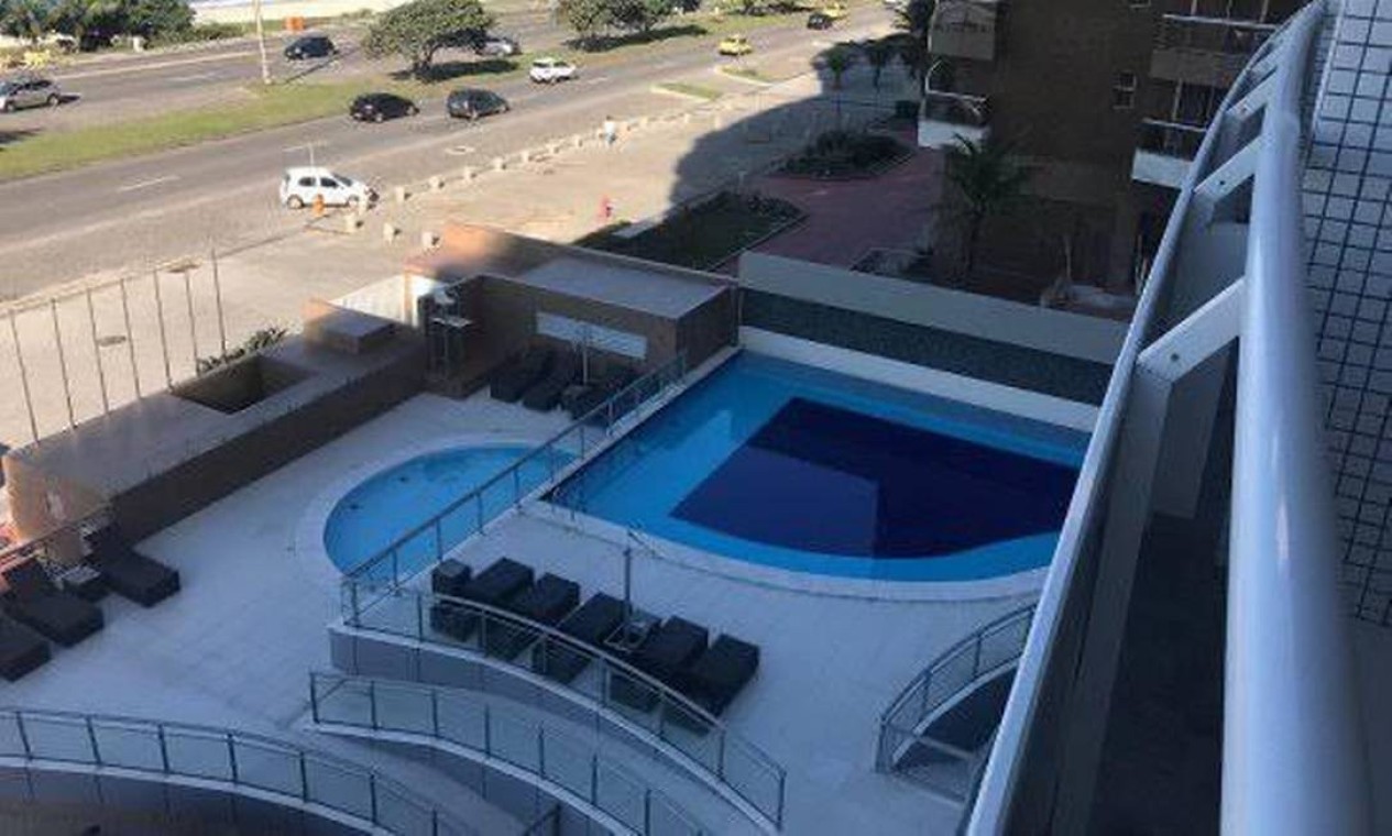 Funkeiro, segundo investigações, teria bebido e tentado pular do quarto de casal de amigos em que estava para a piscina do hotel Foto: Divulgação