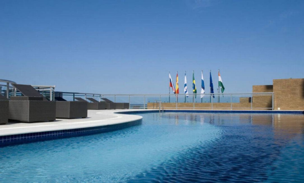 Piscina do hotel na Barra onde estava hospedado o funkeiro paulista. Inaugurado em 2012, hotel tem 140 quartos, todos com vista para o mar Foto: Divulgação