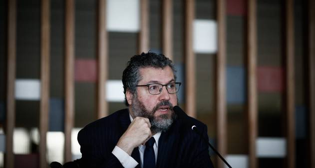 CPI da Covid ouve nesta ter&ccedil;a-feira Ernesto Ara&uacute;jo para saber se m&aacute; rela&ccedil;&atilde;o  com China atrasou vacinas - Jornal O Globo