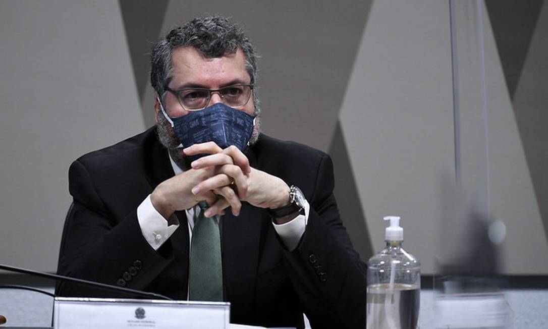 O ex-ministro das Relações Exteriores Ernesto Araújo presta depoimento na CPI da Covid Foto: Edilson Rodrigues/Agência Senado