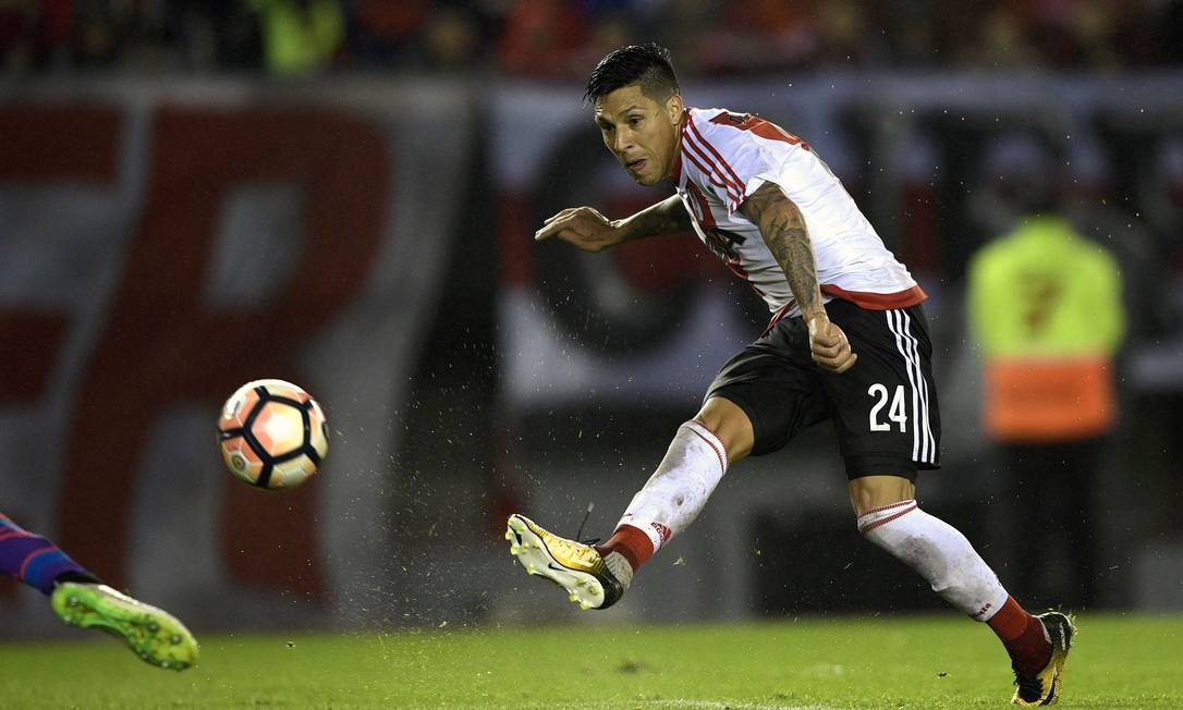 Enzo Pérez será o goleiro do River Foto: JUAN MABROMATA / AFP