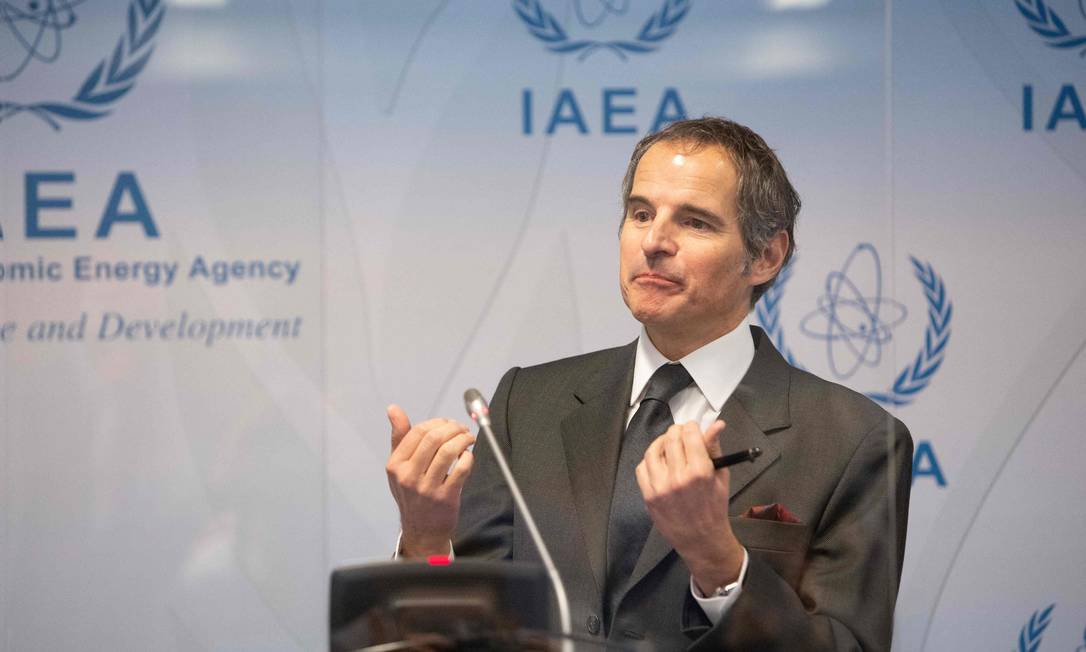 Rafael Grossi, direotr-geral da Agência Internacional de Energia Atômica (IAEA), durante discruso em Viena, na sede da orgnização Foto: ALEX HALADA / AFP