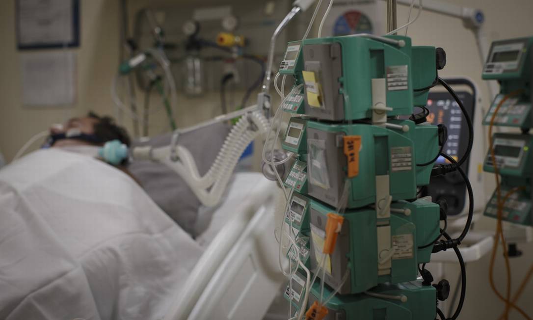 'Kit intubação' e imprescindível para o tratamento de pacientes de UTI Foto: Márcia Foletto / Agência O Globo