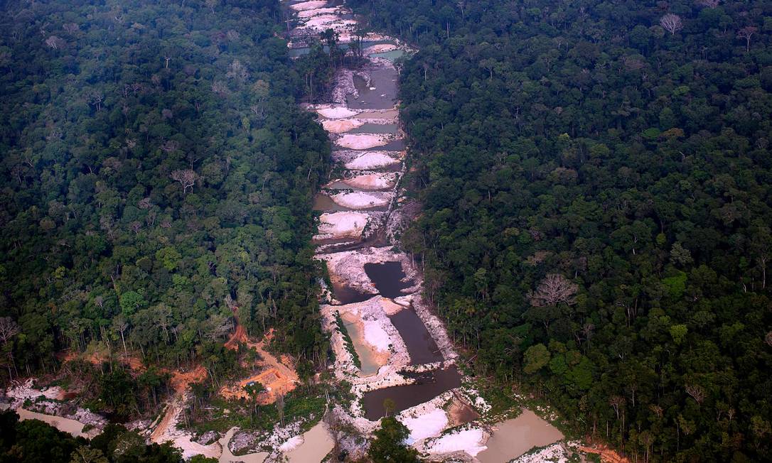 Garimpo ilegal na Terra Indígena Munduruku, municipio de Jacareacanga, no Pará Foto: Marizilda Cruppe/Amazônia Real/ / Agência O Globo