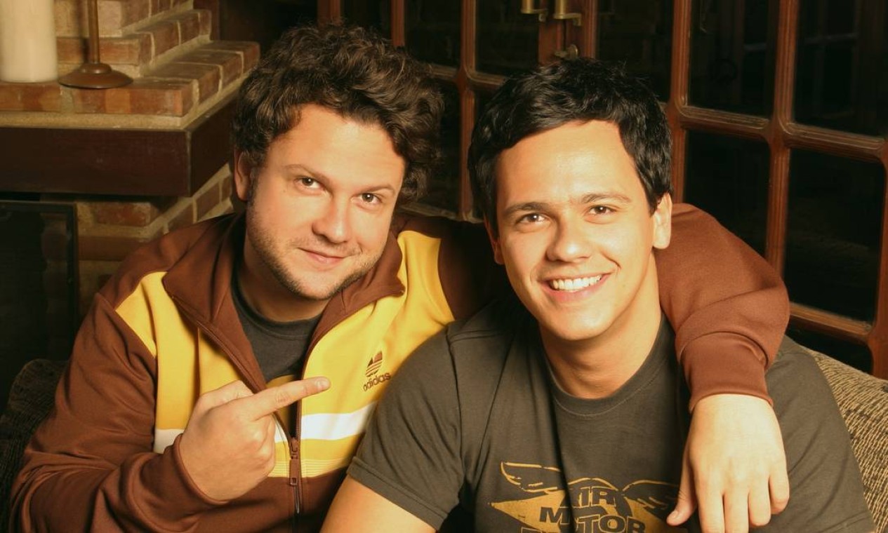 Selton e o irmão e também ator Danton Mello Foto: Marcelo Franco /  