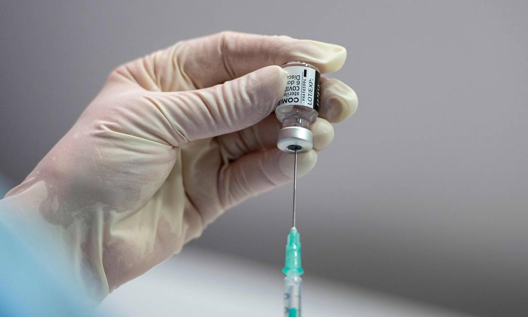 Anvisa autoriza aplicação da vacina da Pfizer contra a Covid-19 a partir dos 12 anos de idade