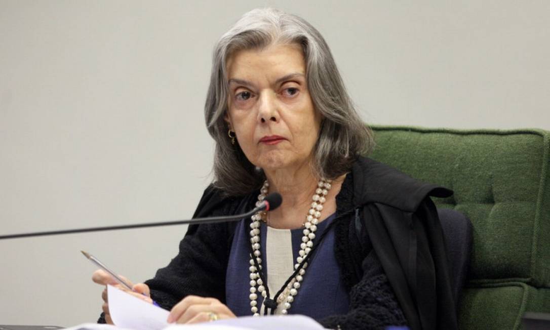 Cármen Lúcia, do STF, nega pedido para que Lira analisasse impeachment de Bolsonaro