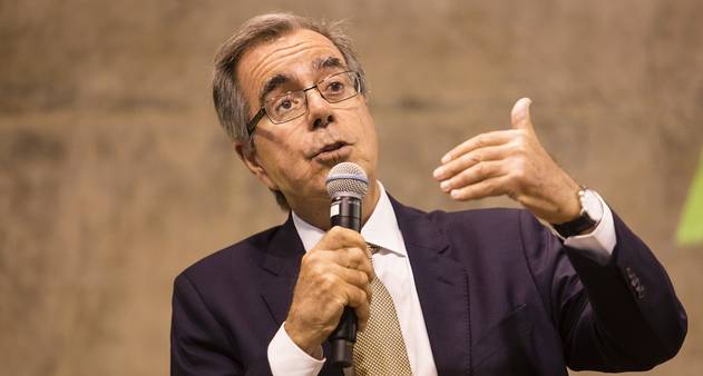 Morre Carlos Langoni, economista e ex-presidente do Banco Central, vítima de Covid-19 - Vimarsana News
