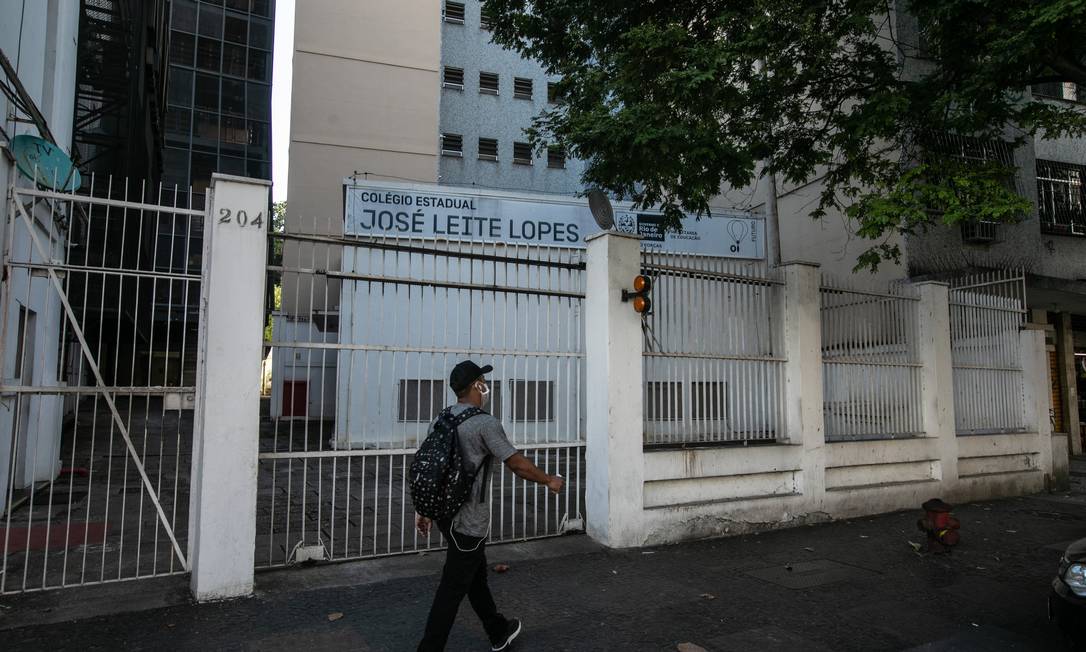 Escola Estadual José Leite Lopes (NAVE), na Tijuca: uma das 260 escolas da rede estadual na capital. Foto: Brenno Carvalho / Agência O Globo