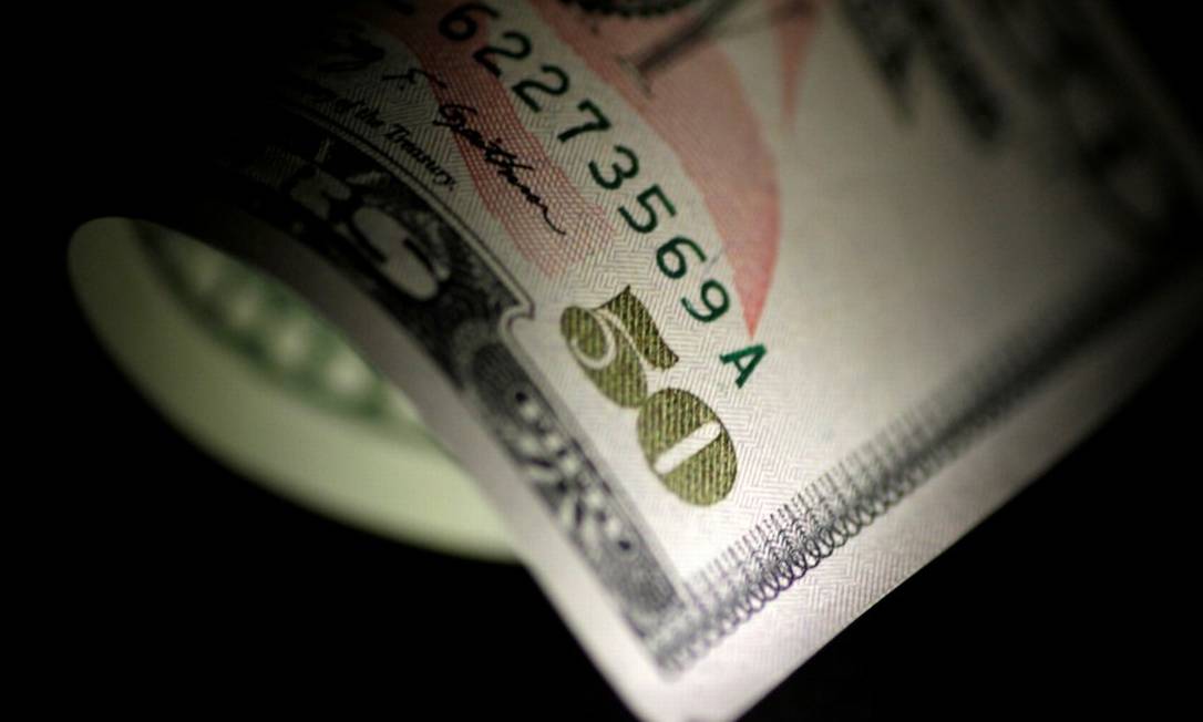 Dólar operava próximo à estabilidade no início do pregão. Foto: Thomas White / Reuters