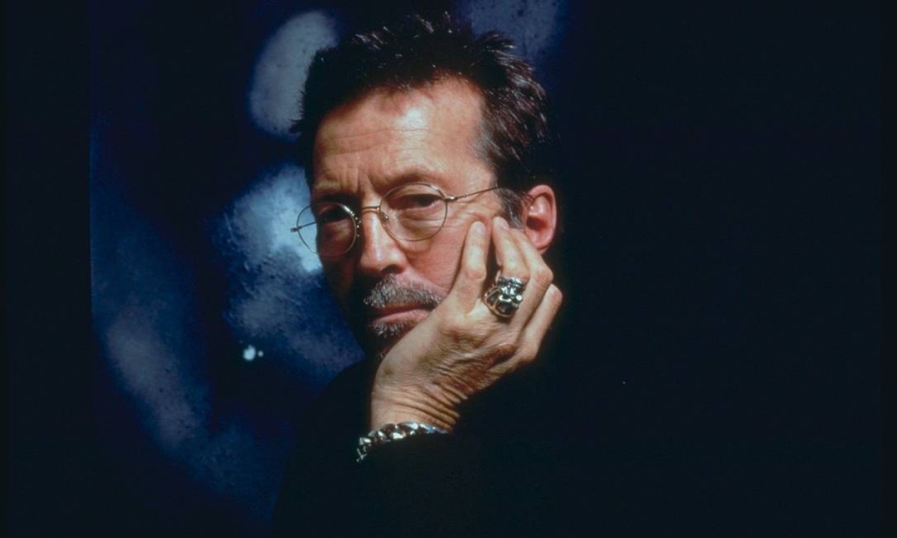 Em 1998. Clapton pe considerado um dos mairoes guitarristas de sua geração