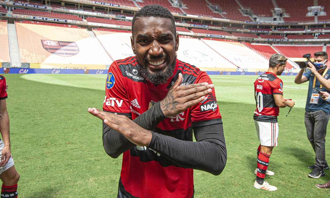 Grande nome do meio de campo do Flamengo, Gerson foi negociado com o Olympique de Marselha, da França, em junho deste ano Foto: Alexandre Vidal