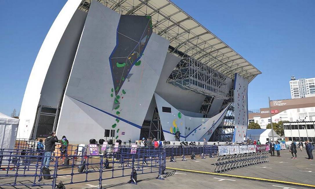 O Aomi Urban Sports Park conta com estrutura temporária erguida perto da Vila dos Atletas. Vai receber o basquete 3x3 e a escalada esportiva. As capacidades são de 7.100 e 8.400 pessoas, respectivamente Foto: Divulgação