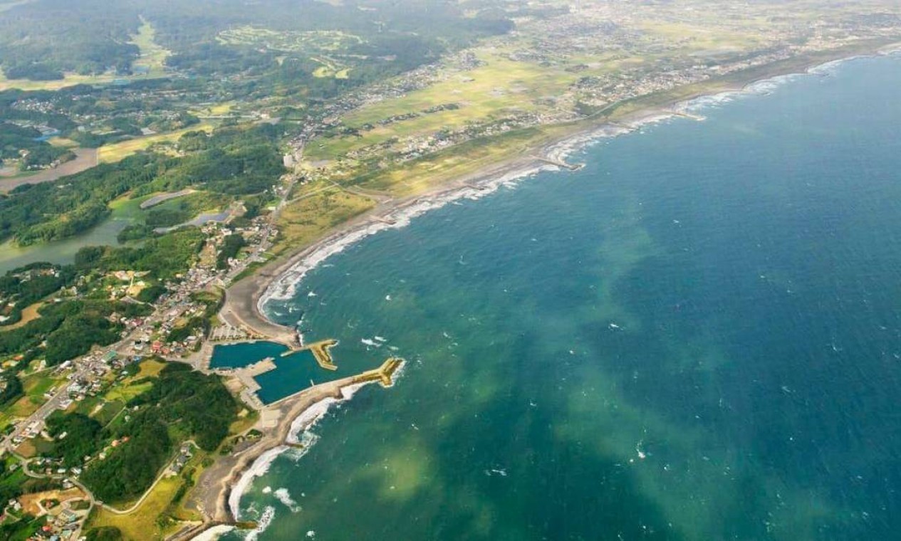 A praia de Tsurigasaki é onde o surfe fará sua estreia em Olimpíadas. Está localizada na cidade de Ichinomiya, na costa do Pacífico da província de Chiba, e costuma atrair muitos turistas. Poderá receber 6 mil pessoas Foto: Divulgação