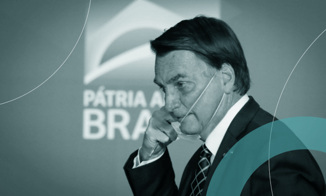 Bolsonaro tira a máscara em cerimônia no Palácio do Planalto: receios do presidente não foram repetidos com compra de vacina indiana / Crédito: Pablo Jacob / Agência O Globo