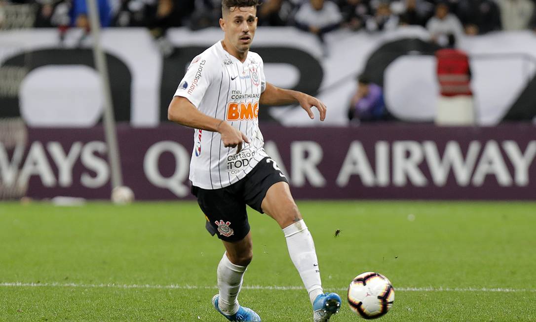 Corinthians está rescindindo com Danilo Avelar, após declaração racista do jogador Foto: Daniel Vorley / Agência O Globo