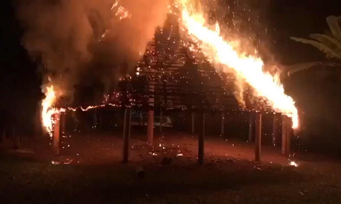 A oca, construída em 2014, pegou fogo na noite de-sexta-feira (25) Foto: Reprodução