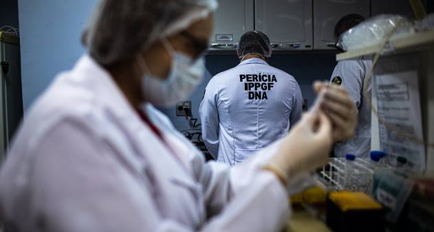 Número de amostras coletadas em cenas de crime no Rio quadruplica, e polícia agiliza análises genéticas - Vimarsana News