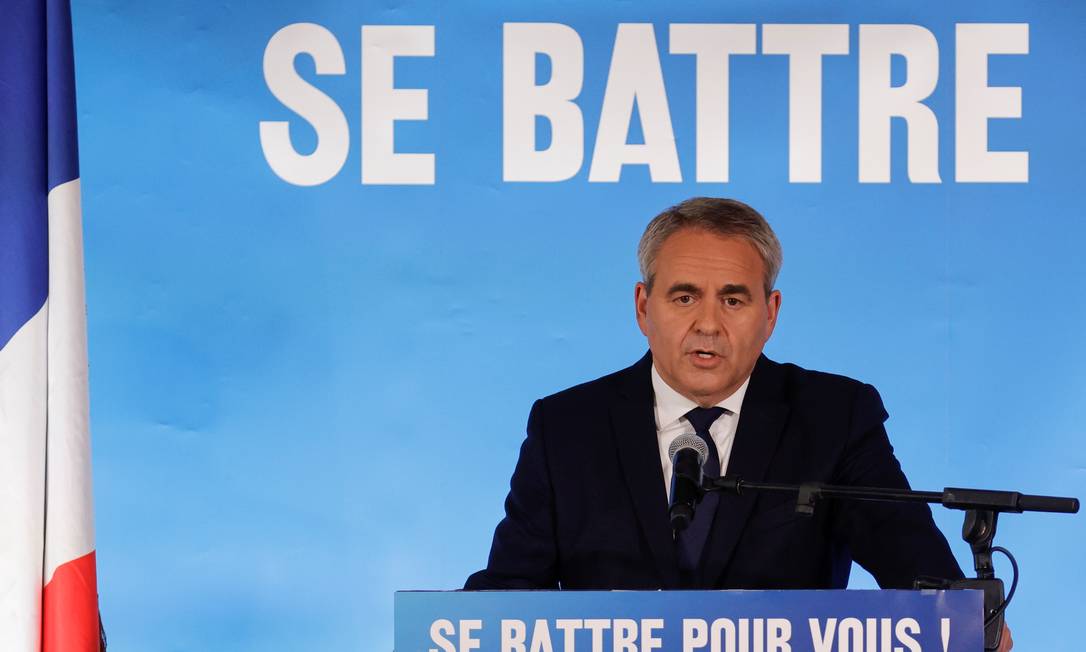 Xavier Bertrand, candidato conservador que venceu na região de Altos de França na votação deste domingo Foto: PASCAL ROSSIGNOL / REUTERS