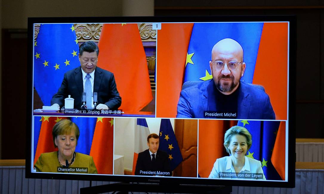 Líderes da União Europeia e o presidente chinês, Xi Jinping, participam de videoconferência Foto: Johanna Geron / Reuters/30-12-2020