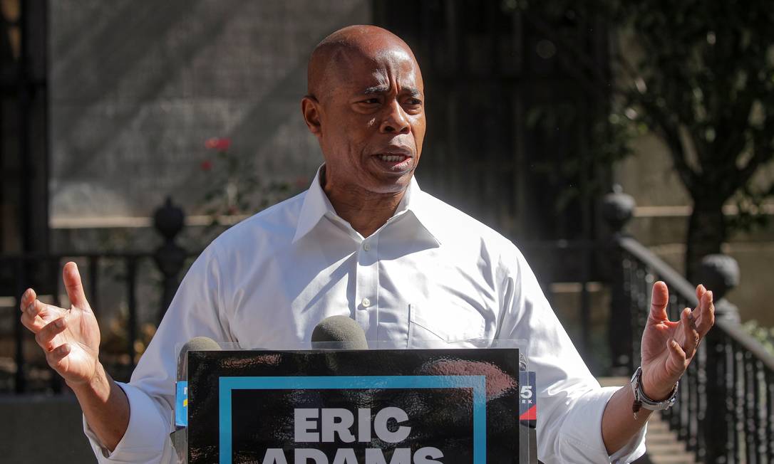 Eric Adams, provável candidato democrata na eleição municipal de Nova York Foto: BRENDAN MCDERMID / REUTERS