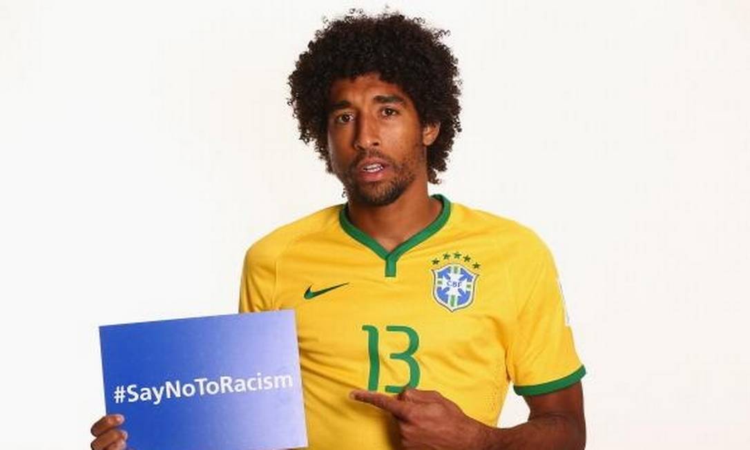 Dante foi o substituto de Thiago Silva no 7 a 1, e atualmente tem 37 anos. Na época da Copa, ele atuava justamente no país rival, pelo Bayern de Munique Foto: Agência O Globo