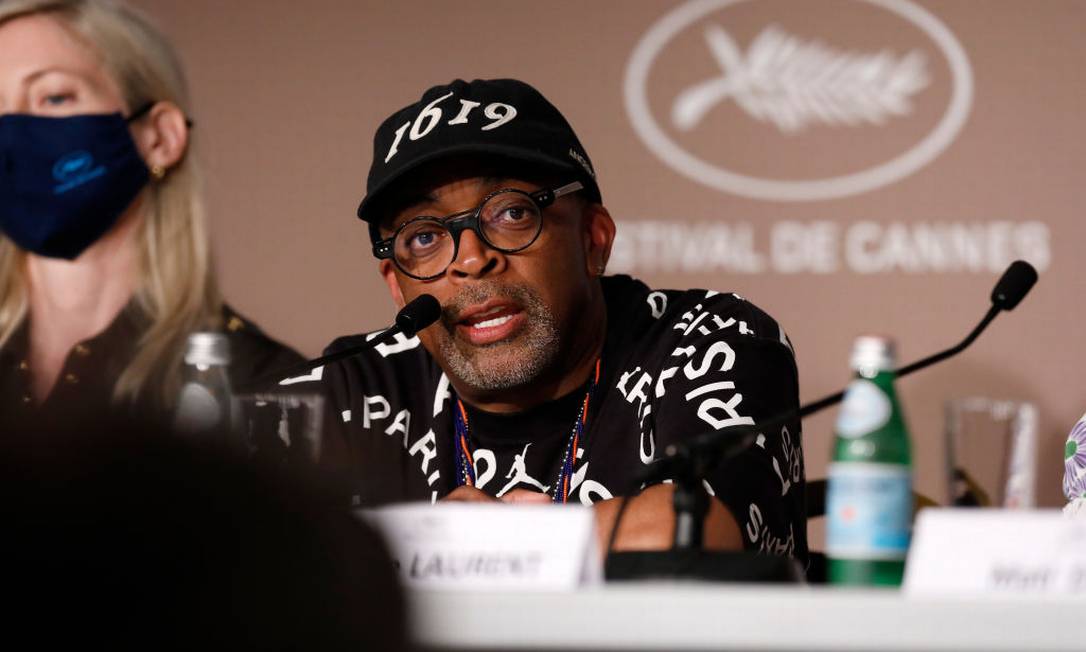 Spike Lee durante coletiva de imprensa em Cannes. Foto: Pool / Getty Images