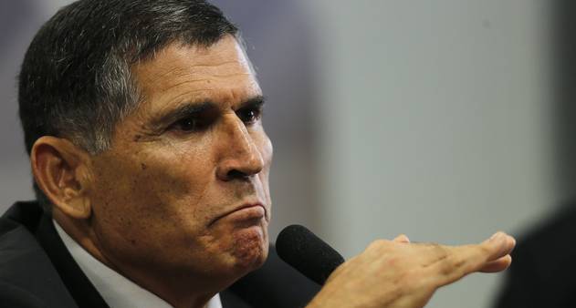 Após desfile de blindados, militares falam em constrangimento e 'espetáculo' de Bolsonaro - Vimarsana News