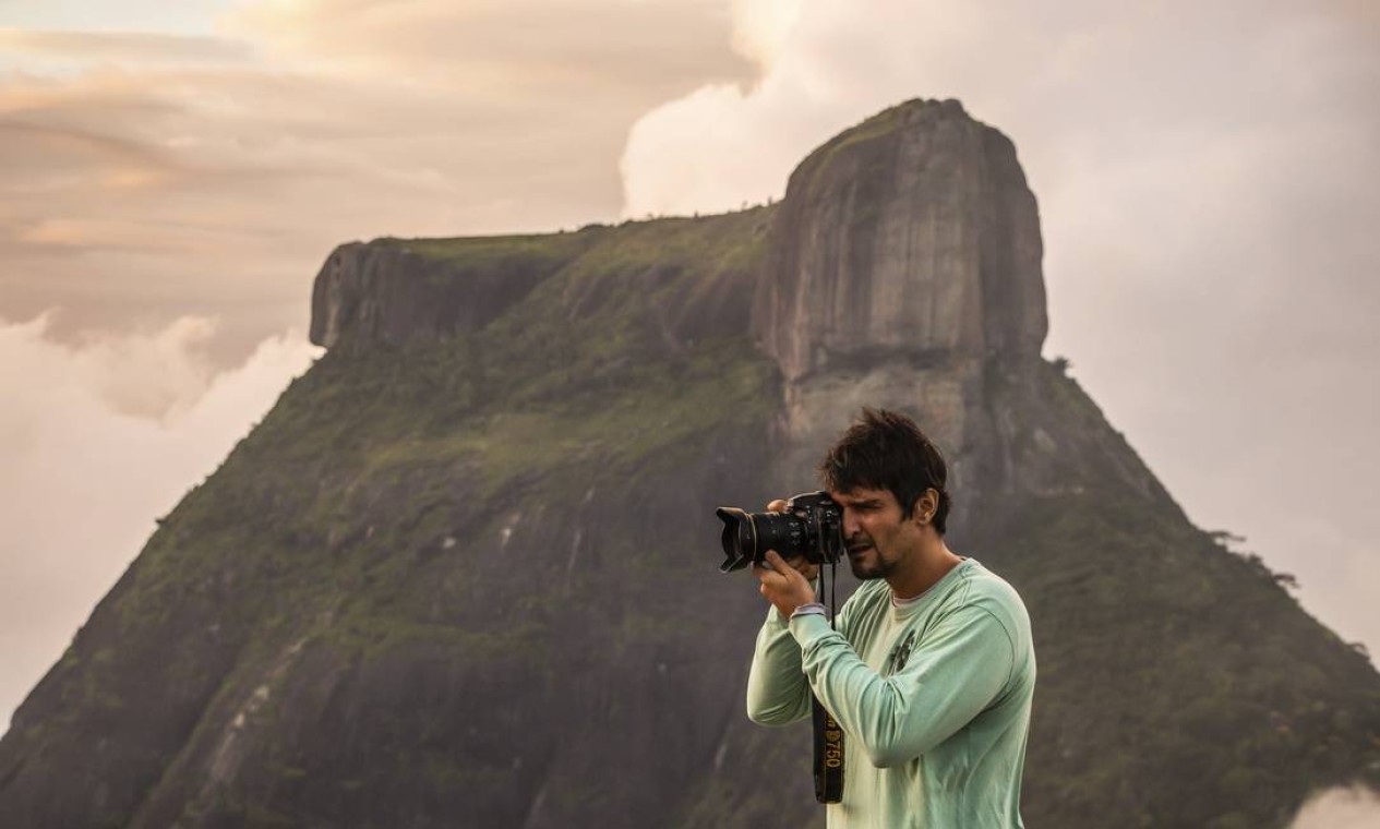 Morador de Laranjeiras, na Zona Sul do Rio, o fotógrafo já fazia registros por conta própria, antes de pensar pela primeira vez no projeto ao visitar o Parque Nacional da Tijuca Foto: Vitor Marigo