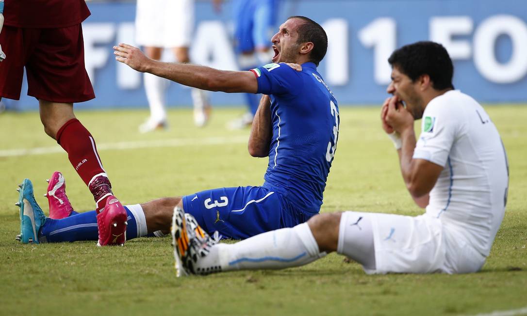 Chiellini è stato morso da Luis Suarez ai Mondiali 2014 Foto: Tony Gentile/Reuters