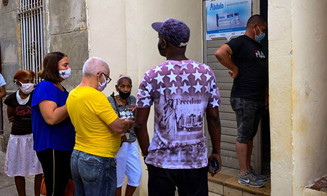 Vacinação em Havana já começou com imunizante cubano Abdala Foto: YAMIL LAGE/AFP / AFP