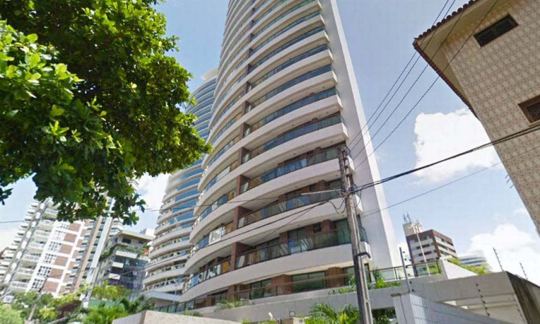 Edifício em que está localizado o apartamento de Ciro Gomes arrematado por Eunício Foto: Reprodução