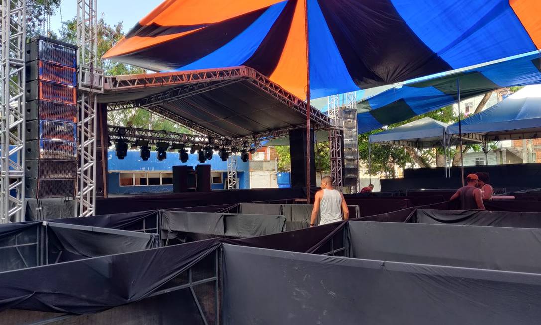 Ciep no Complexo da Maré seria palco de show de funk no fim de semana, segundo a PM Foto: Reprodução