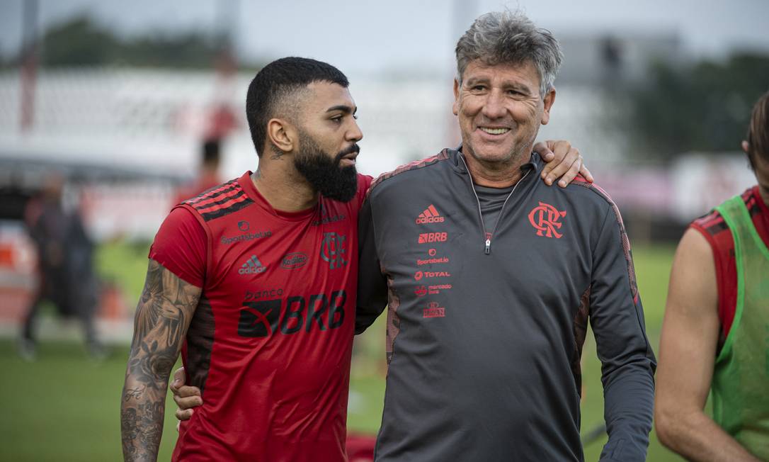 Treino do Flamengo no Ninho do Urubu: Gabigol e Renato Gaucho Foto: Agência O Globo