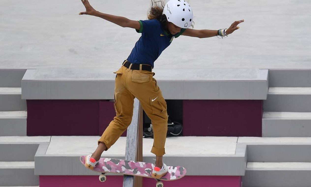 Rayssa Leal, durante a competição de skate street nos Jogos Olímpicos de Tóquio; ela foi prata Foto: TOBY MELVILLE / REUTERS