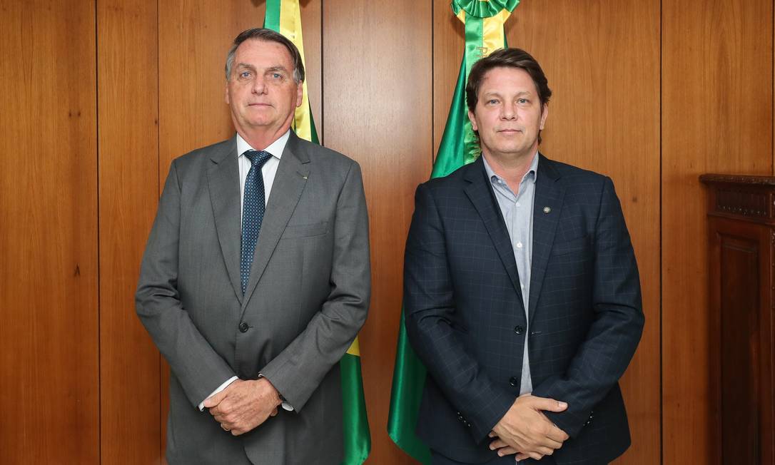 Jair Bolsonaro e Mario Frias no Palácio do Planalto Foto: Isac Nóbrega / PR