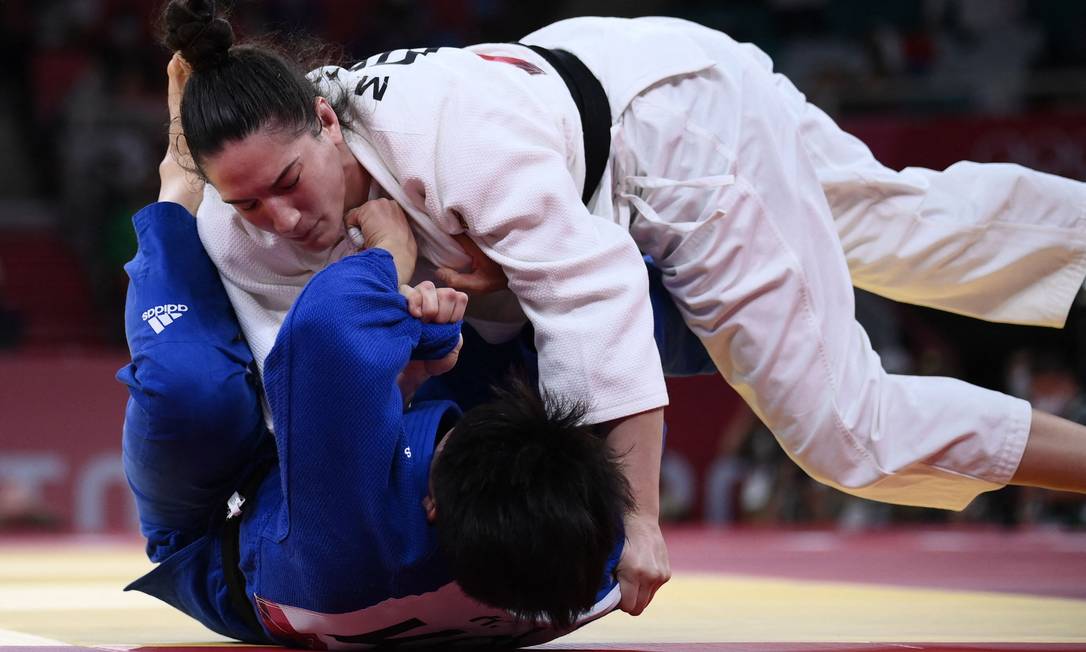 Mayra Aguiar, atleta da Sociedade de Ginástica Porto Alegre