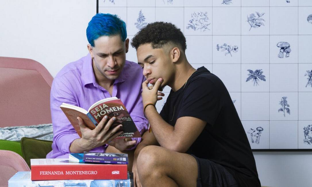 Rainer e Pietro: pai e filho investem na literatura Foto: Leo Martins / Agência O Globo