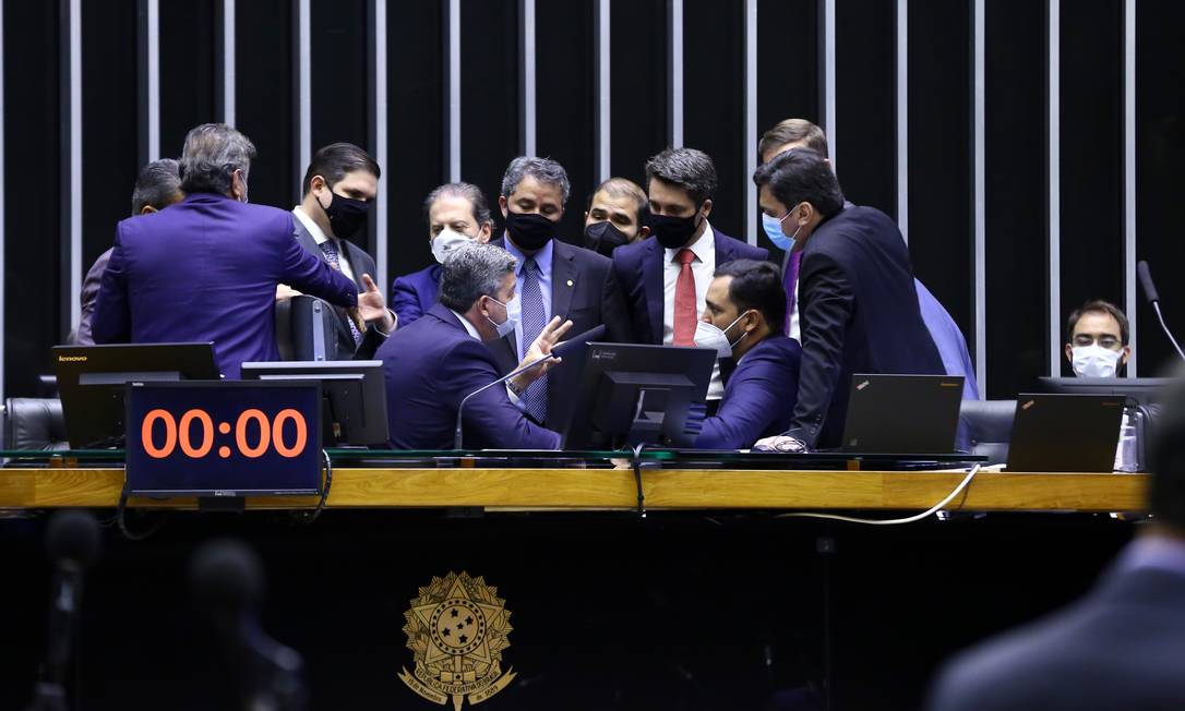 Sessão da Câmara para votar a privatização dos Correios Foto: Najara Araujo / Câmara dos Deputados