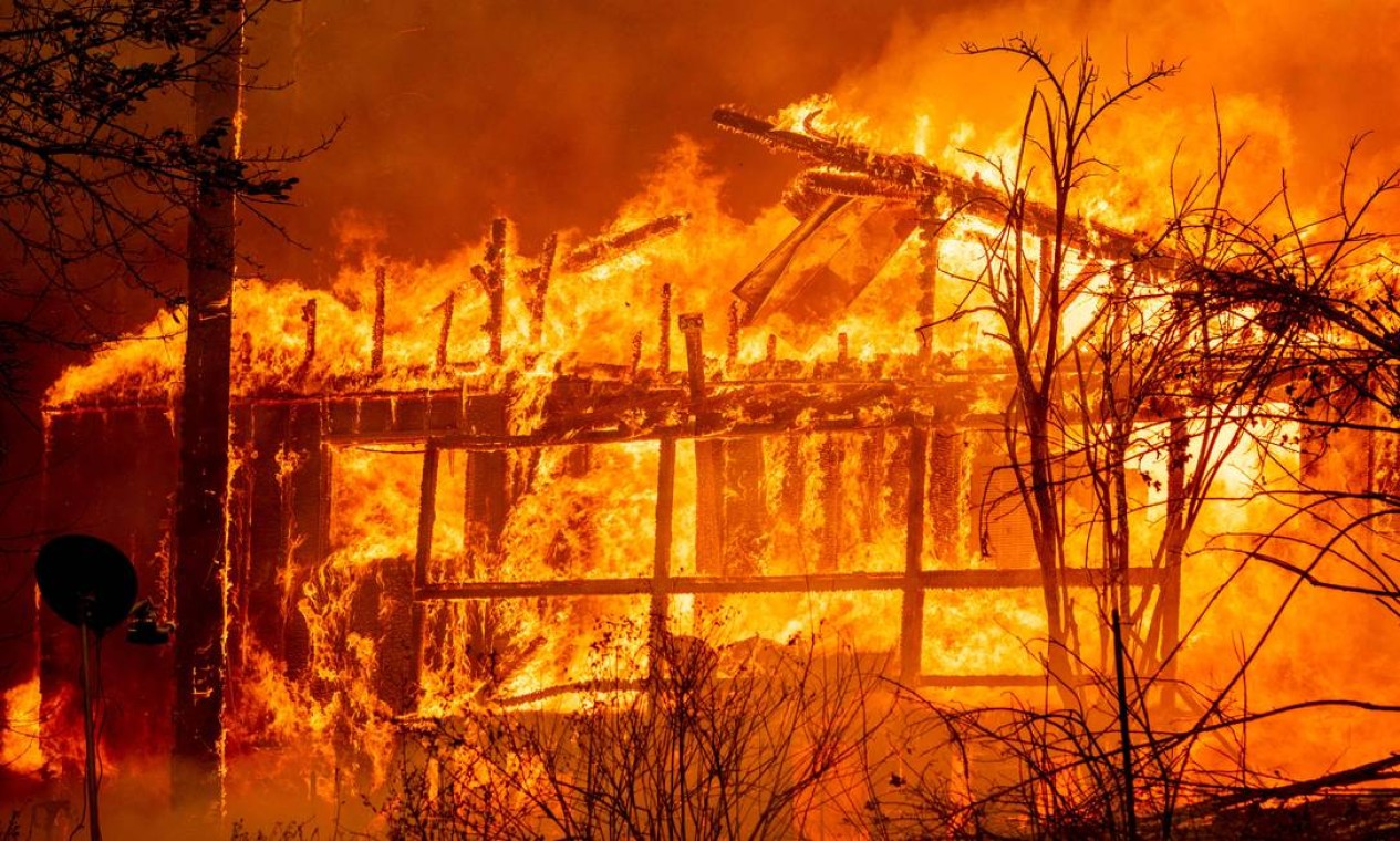 Casa queimada pelo Incêndio Dixie, em Greenville, Califórnia Foto: JOSH EDELSON / AFP