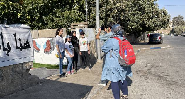 Em uma rua de Sheikh Jarrah, em Jerusalém Oriental, conflito ganhou as redes e tirou questão palestina do limbo - Vimarsana News